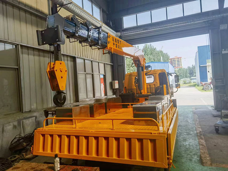 藍牌高空作業(yè)車價格